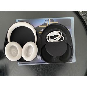 Bose Noise Cancelling Headphones 700